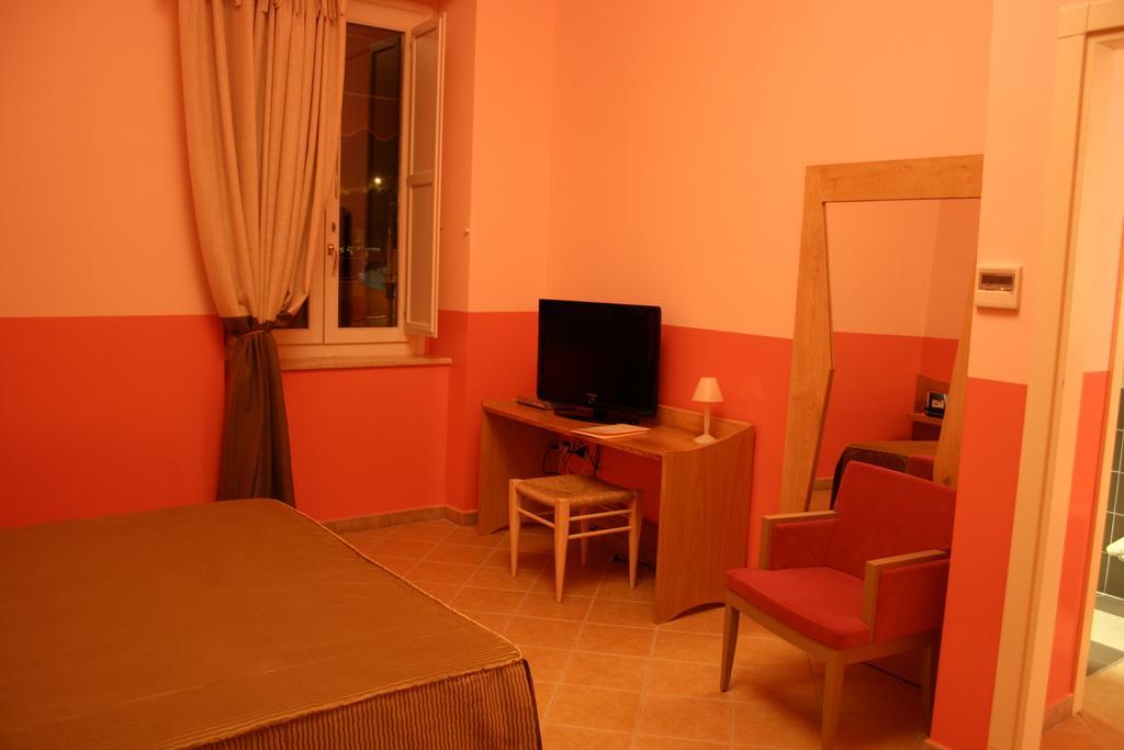 San Leucio Resort Казерта Номер фото